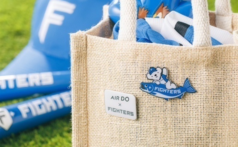 ベア・ドゥ×しゃけまるコラボ ピンバッジセット