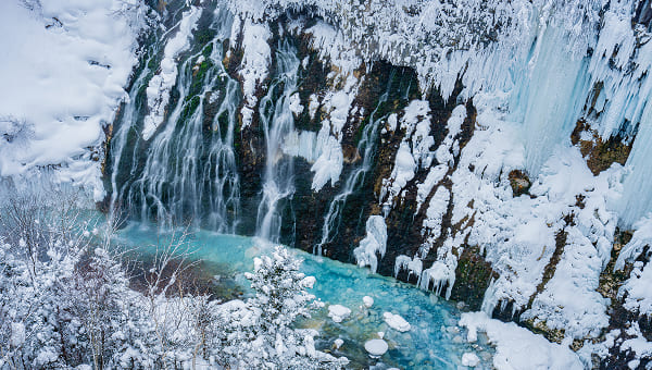 白金白ひげの滝